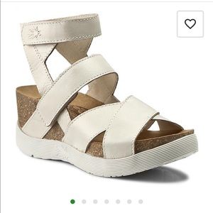 NWT Fly London Weel177fly Sandal Wedge cross toe